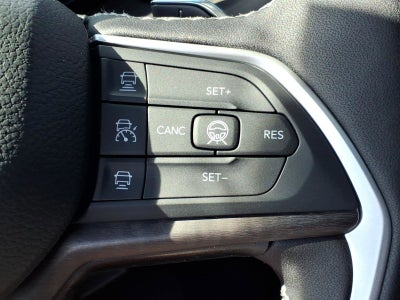 2026 Jeep Grand Cherokee Laredo Altitude