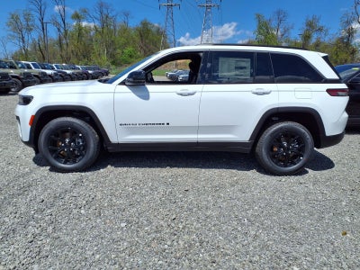 2026 Jeep Grand Cherokee Laredo Altitude