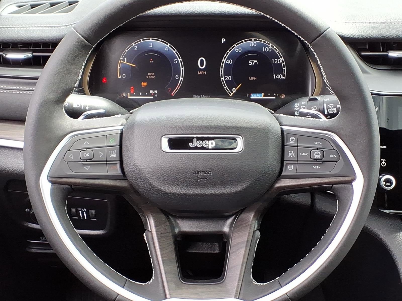 2026 Jeep Grand Cherokee Laredo Altitude