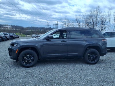 2026 Jeep Grand Cherokee Laredo Altitude