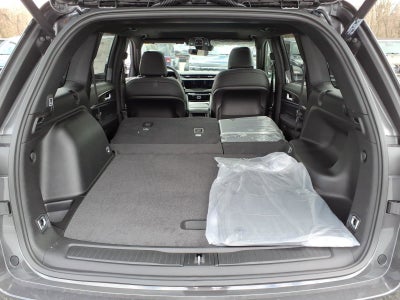 2026 Jeep Grand Cherokee Laredo Altitude