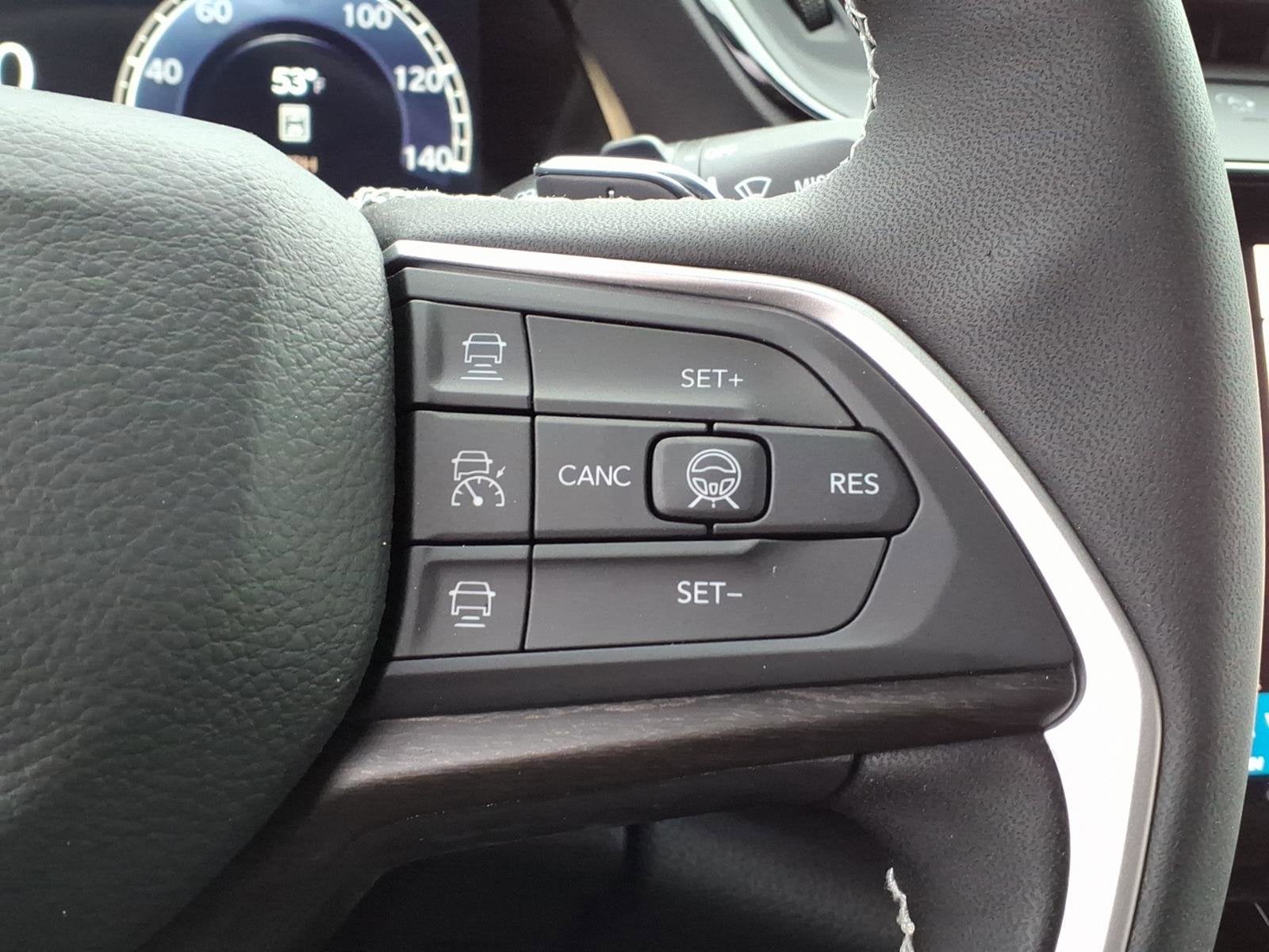 2026 Jeep Grand Cherokee Laredo Altitude