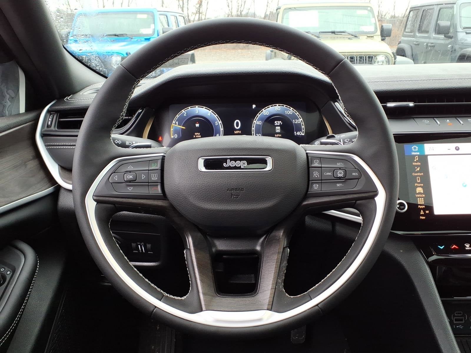 2026 Jeep Grand Cherokee Laredo Altitude