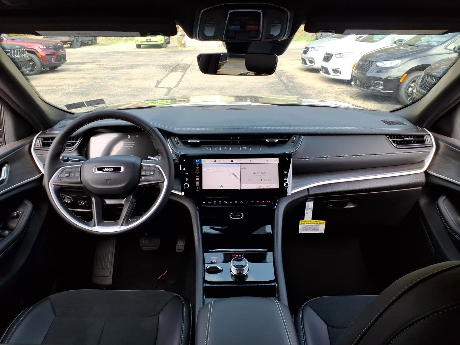 2026 Jeep Grand Cherokee Laredo Altitude