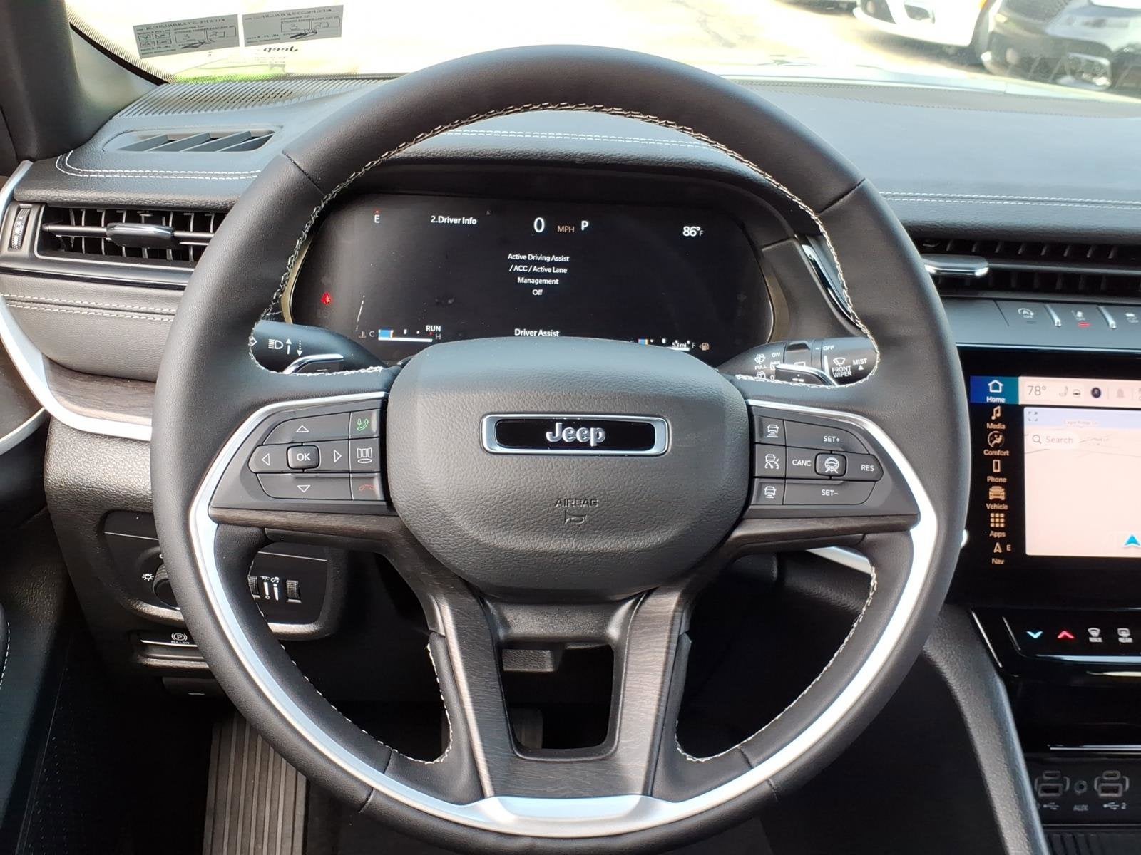 2026 Jeep Grand Cherokee Laredo Altitude