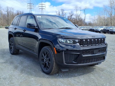 2026 Jeep Grand Cherokee Laredo Altitude