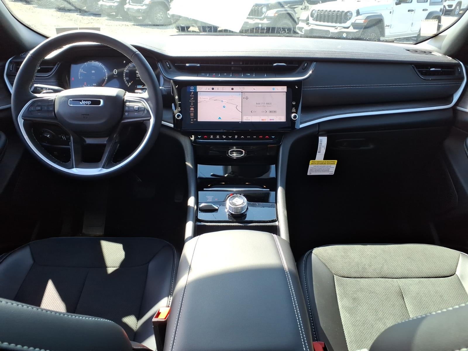 2026 Jeep Grand Cherokee Laredo Altitude