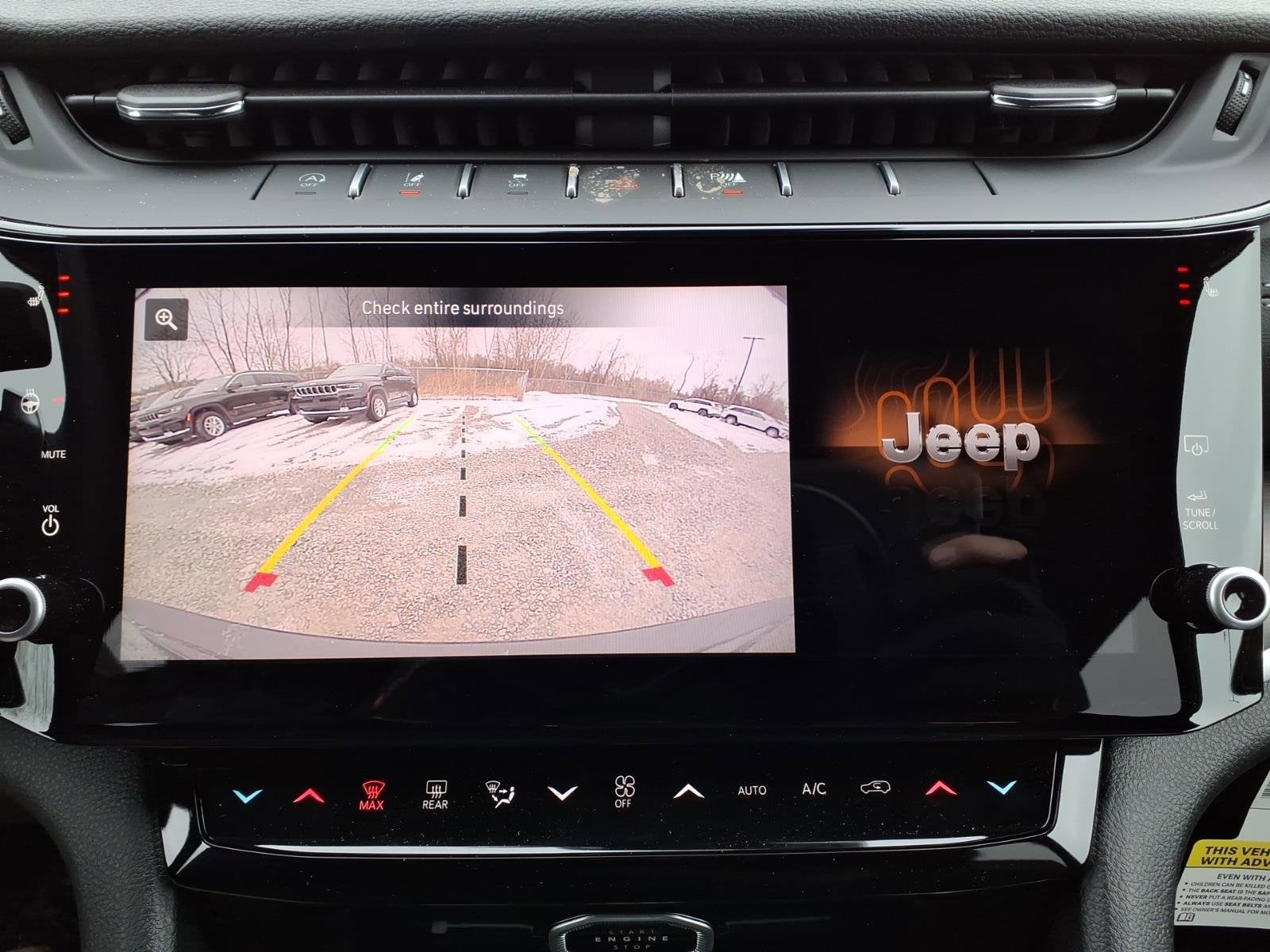 2026 Jeep Grand Cherokee Laredo Altitude