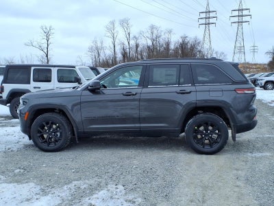 2026 Jeep Grand Cherokee Laredo Altitude