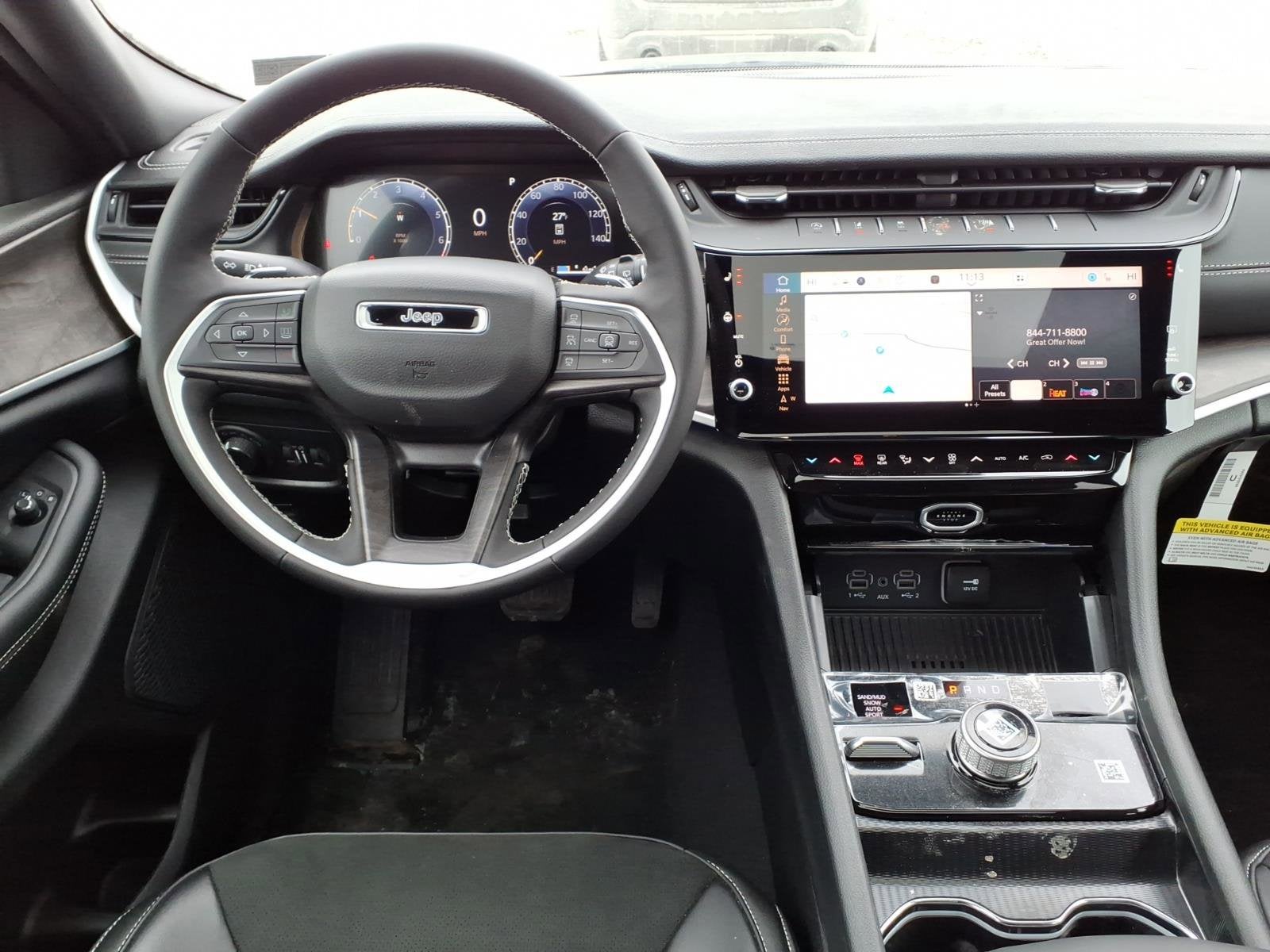 2026 Jeep Grand Cherokee Laredo Altitude