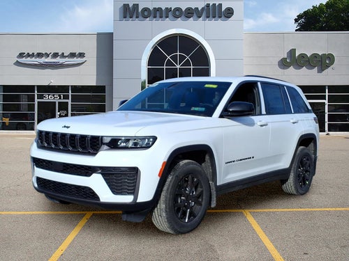 2026 Jeep Grand Cherokee Laredo Altitude