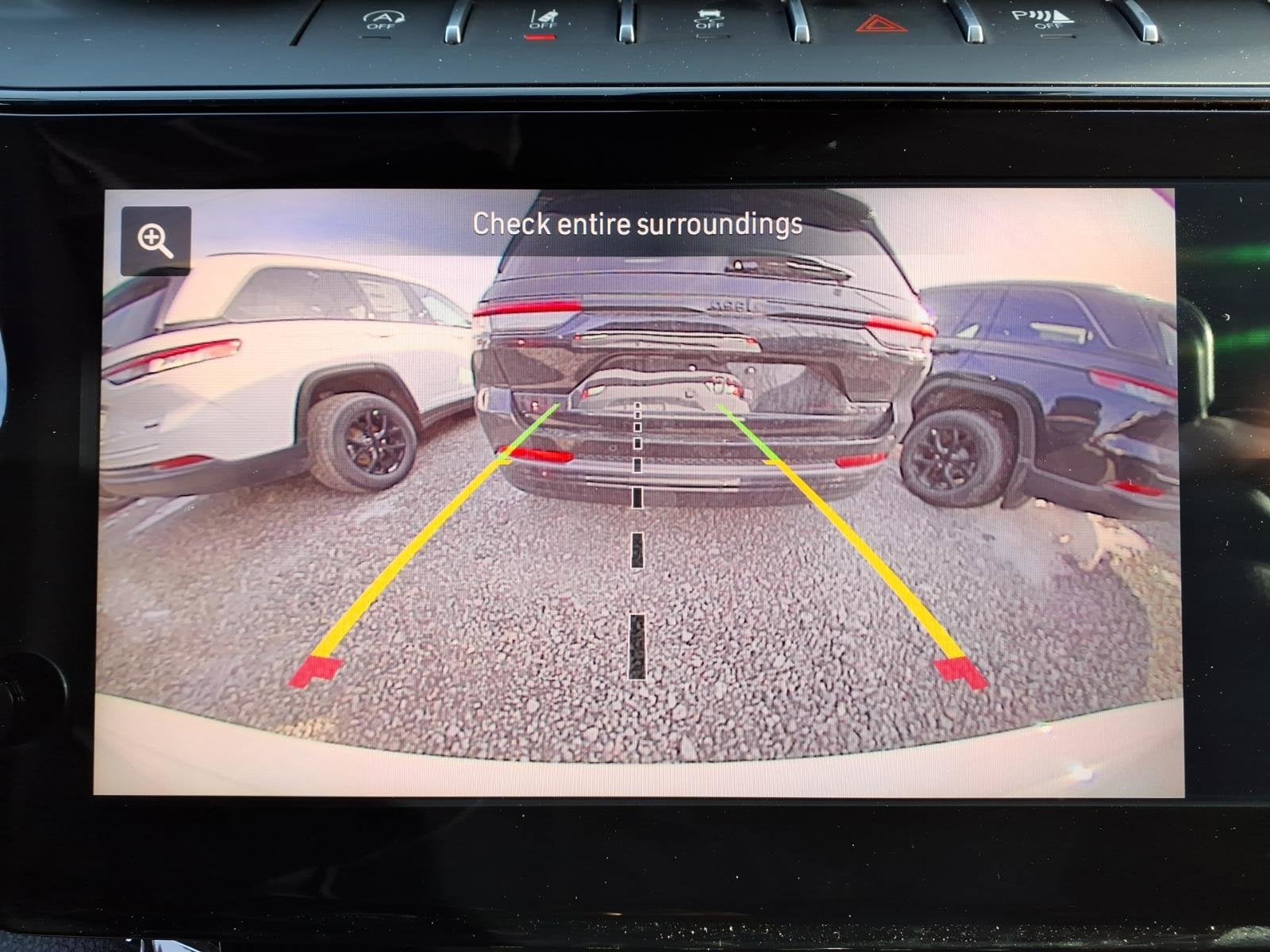 2026 Jeep Grand Cherokee Laredo Altitude