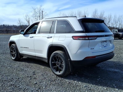 2026 Jeep Grand Cherokee Laredo Altitude
