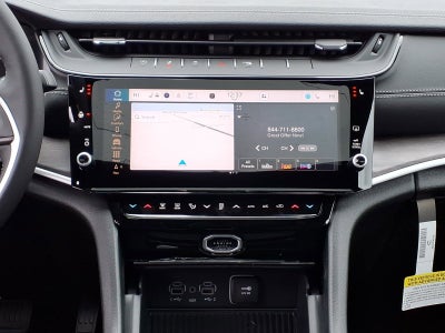 2026 Jeep Grand Cherokee Laredo Altitude