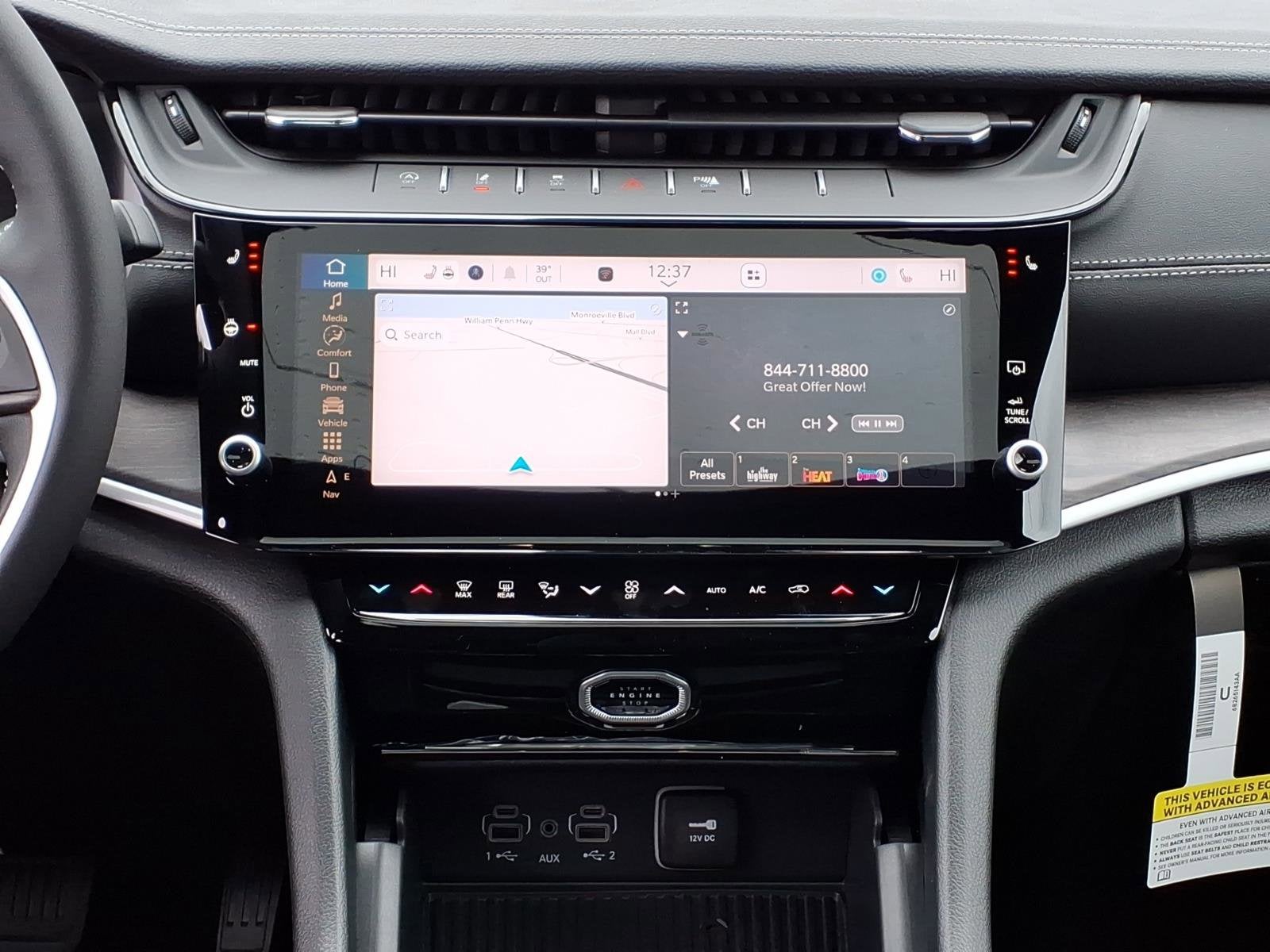 2026 Jeep Grand Cherokee Laredo Altitude