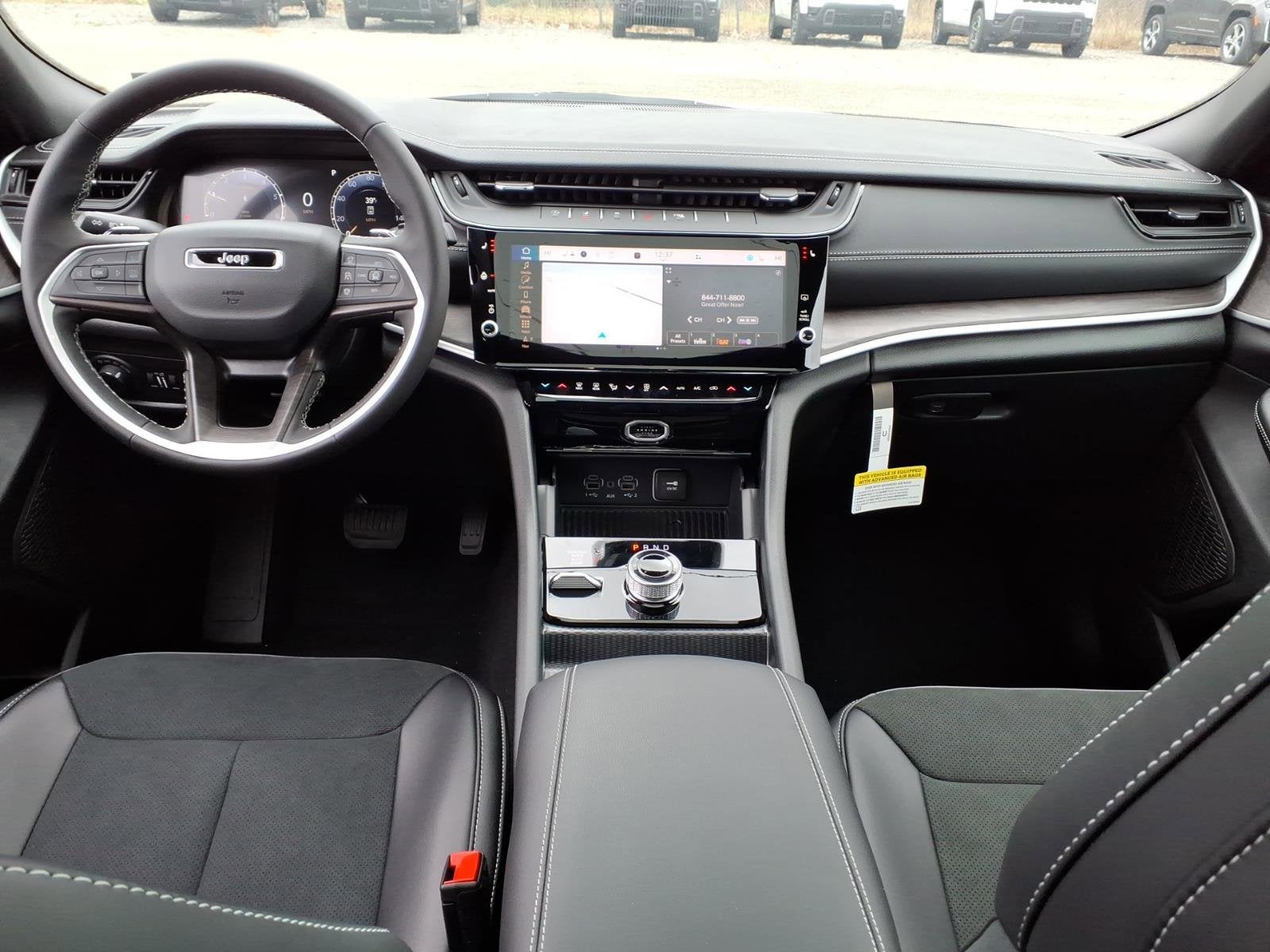 2026 Jeep Grand Cherokee Laredo Altitude