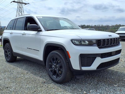 2026 Jeep Grand Cherokee Laredo Altitude