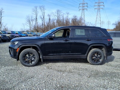 2026 Jeep Grand Cherokee Laredo Altitude