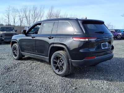2026 Jeep Grand Cherokee Laredo Altitude