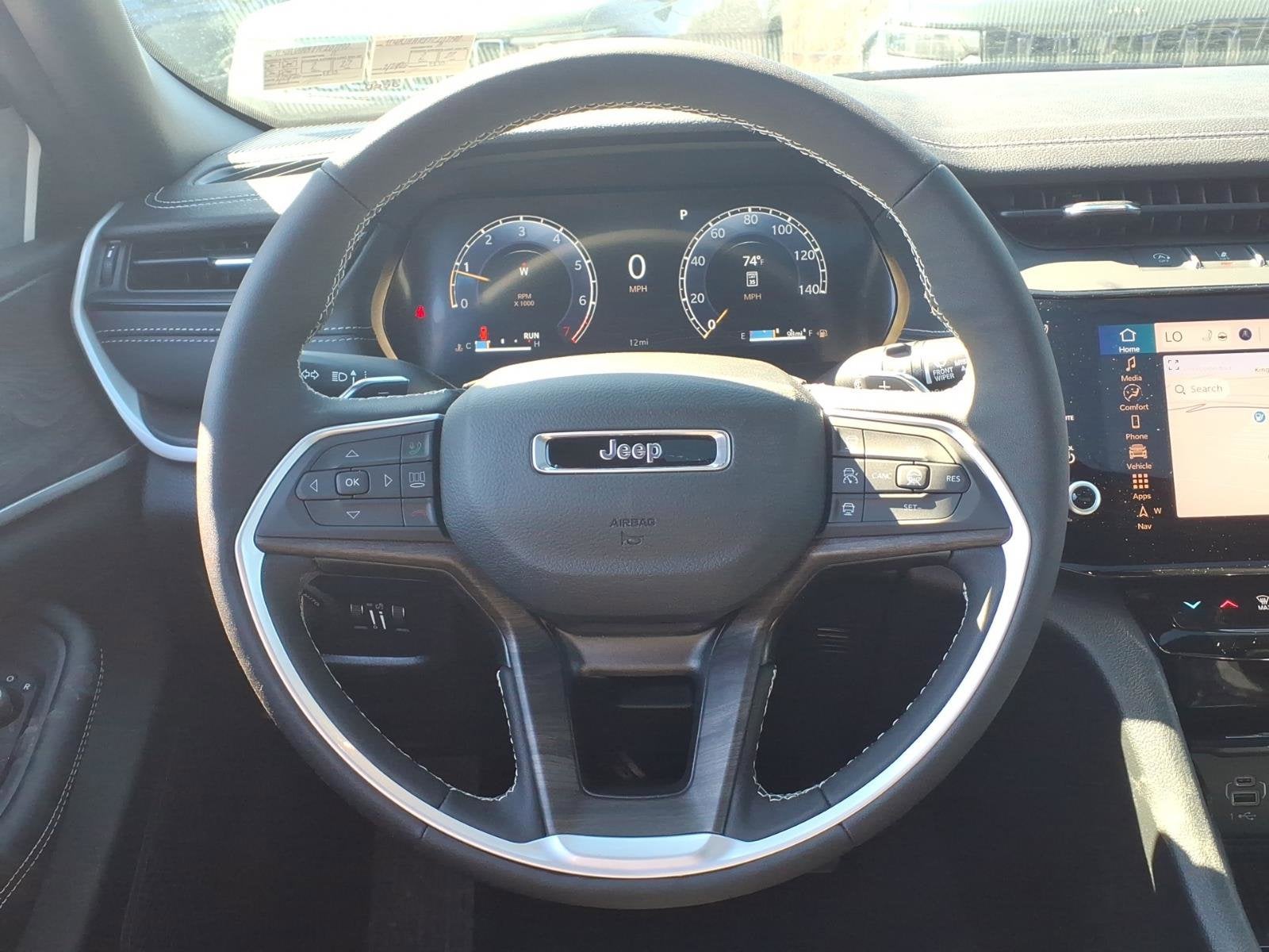 2026 Jeep Grand Cherokee Laredo Altitude