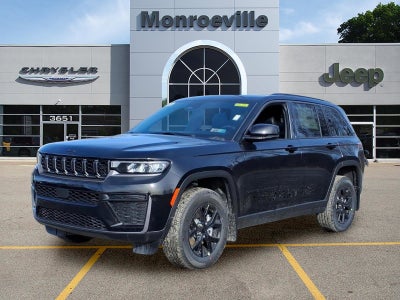 2026 Jeep Grand Cherokee Laredo Altitude