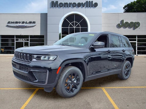 2026 Jeep Grand Cherokee Laredo Altitude