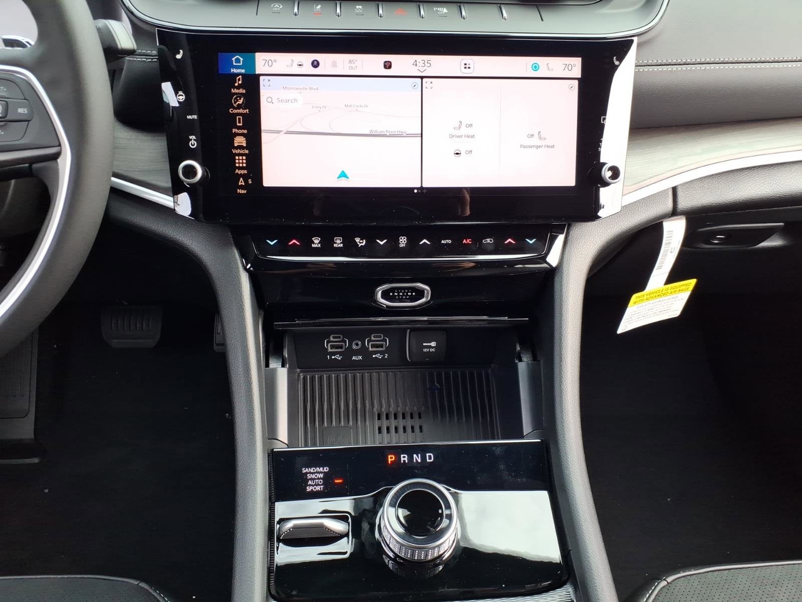 2026 Jeep Grand Cherokee Laredo Altitude
