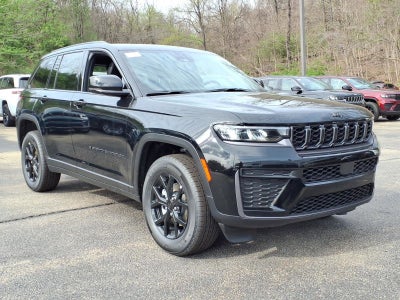 2026 Jeep Grand Cherokee Laredo Altitude