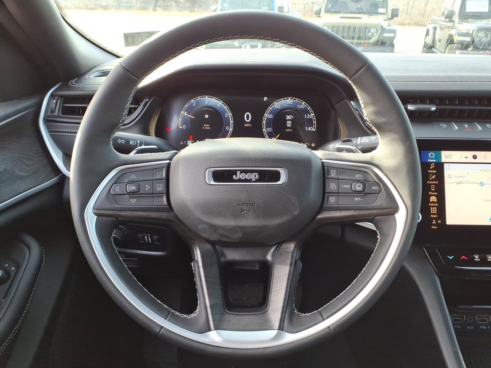 2026 Jeep Grand Cherokee Laredo Altitude