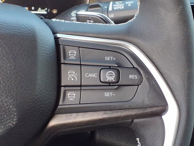 2026 Jeep Grand Cherokee Laredo Altitude