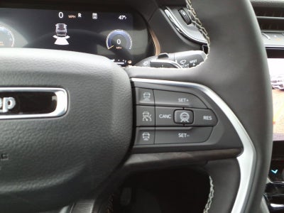 2026 Jeep Grand Cherokee Laredo Altitude