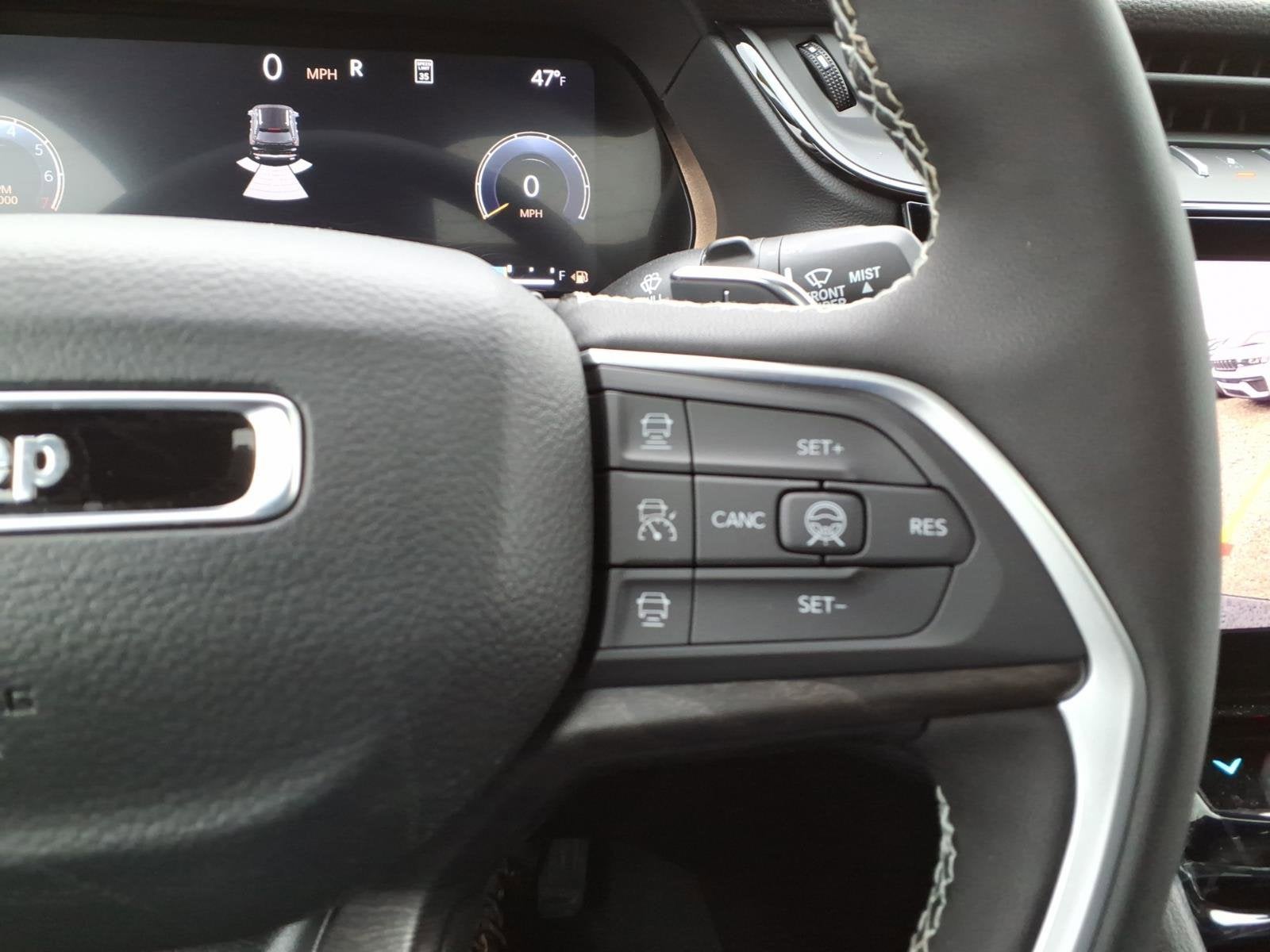 2026 Jeep Grand Cherokee Laredo Altitude