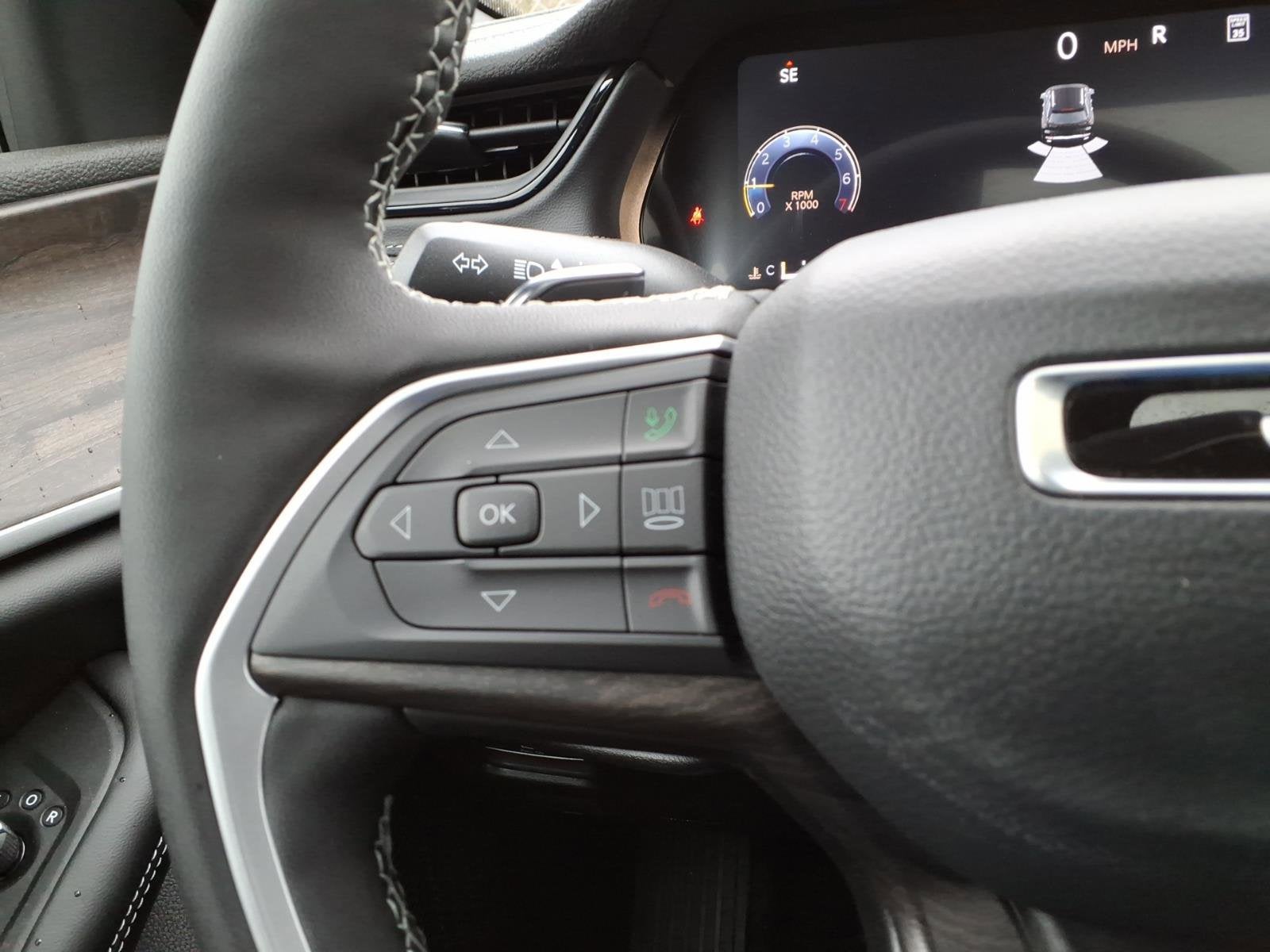 2026 Jeep Grand Cherokee Laredo Altitude