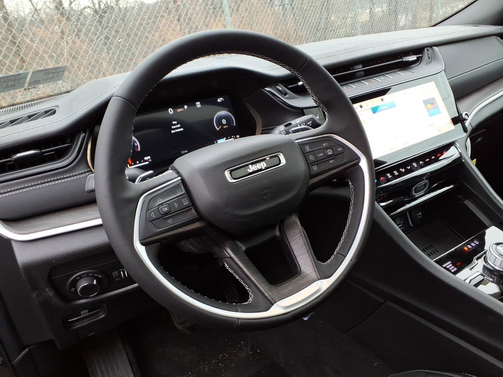 2026 Jeep Grand Cherokee Laredo Altitude