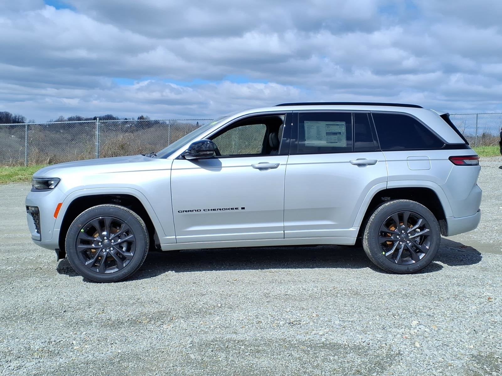 2026 Jeep Grand Cherokee Limited Reserve
