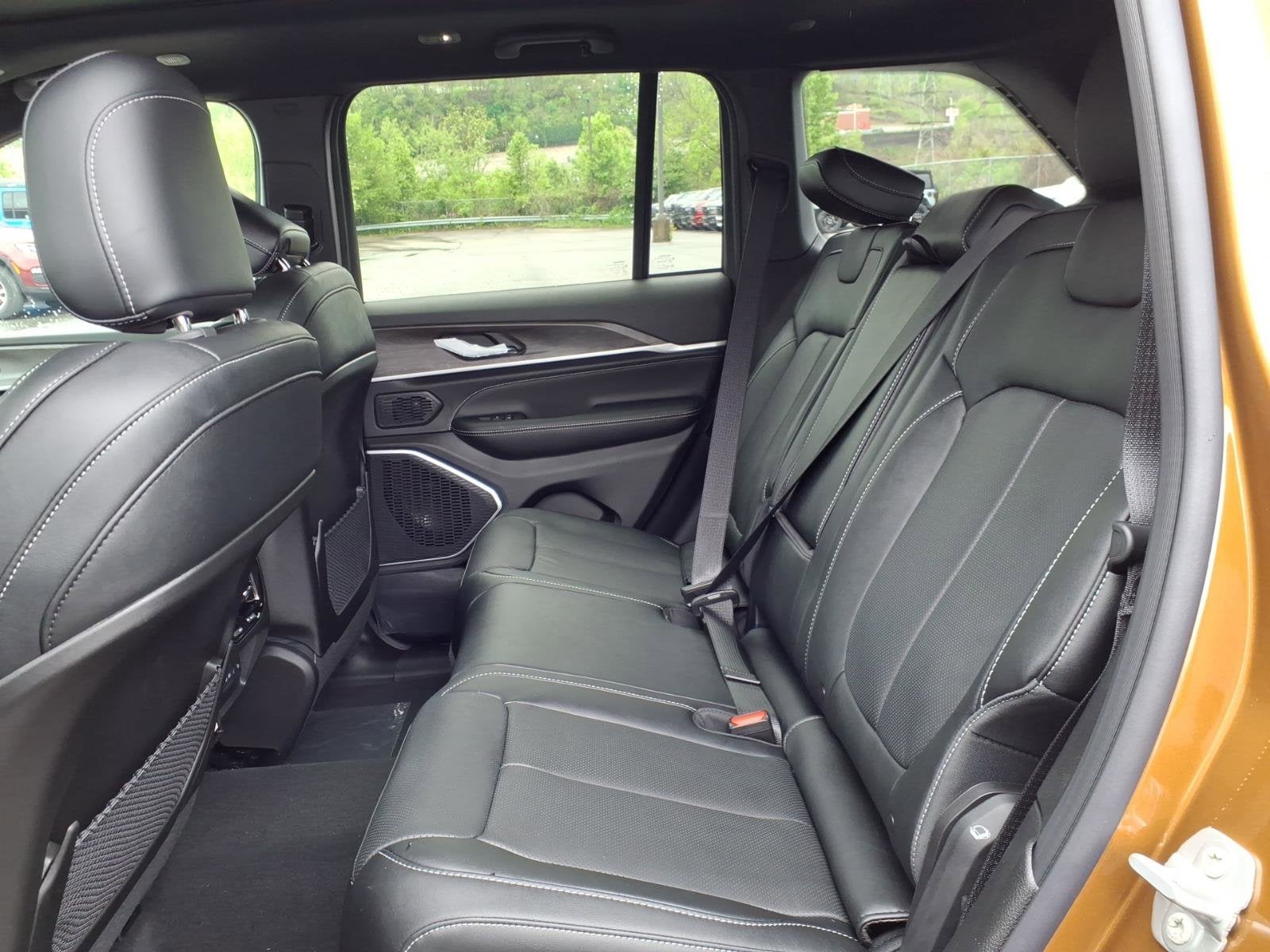 2026 Jeep Grand Cherokee Limited Reserve