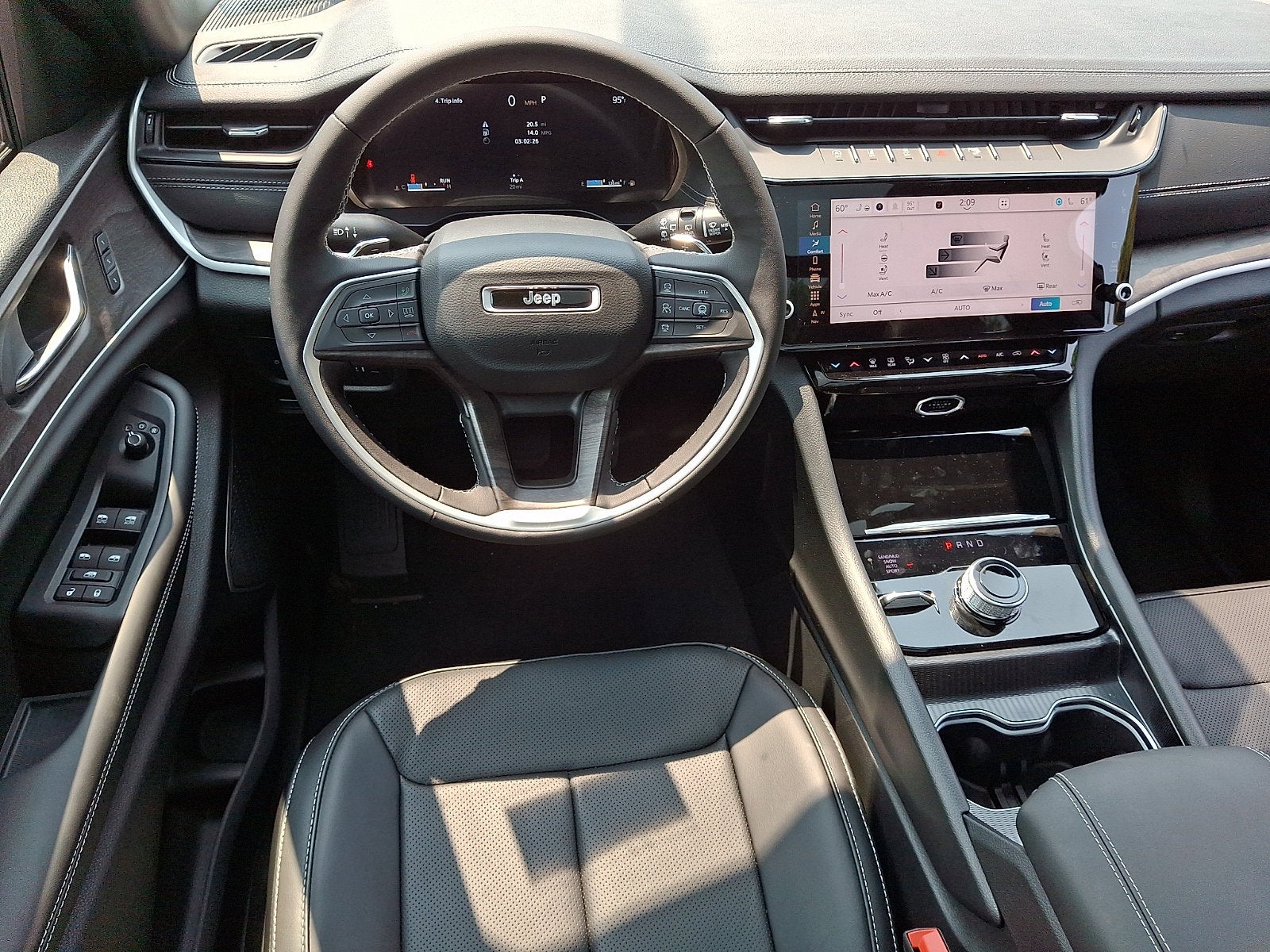 2026 Jeep Grand Cherokee Limited Reserve