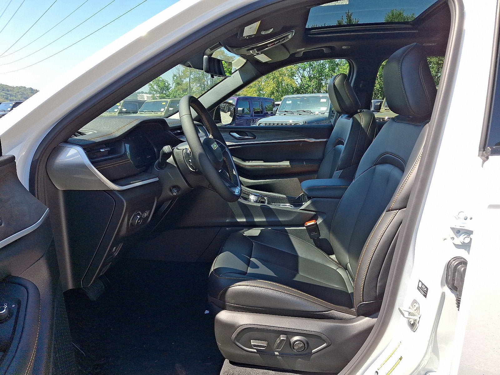 2026 Jeep Grand Cherokee 85th Anniversary Edition