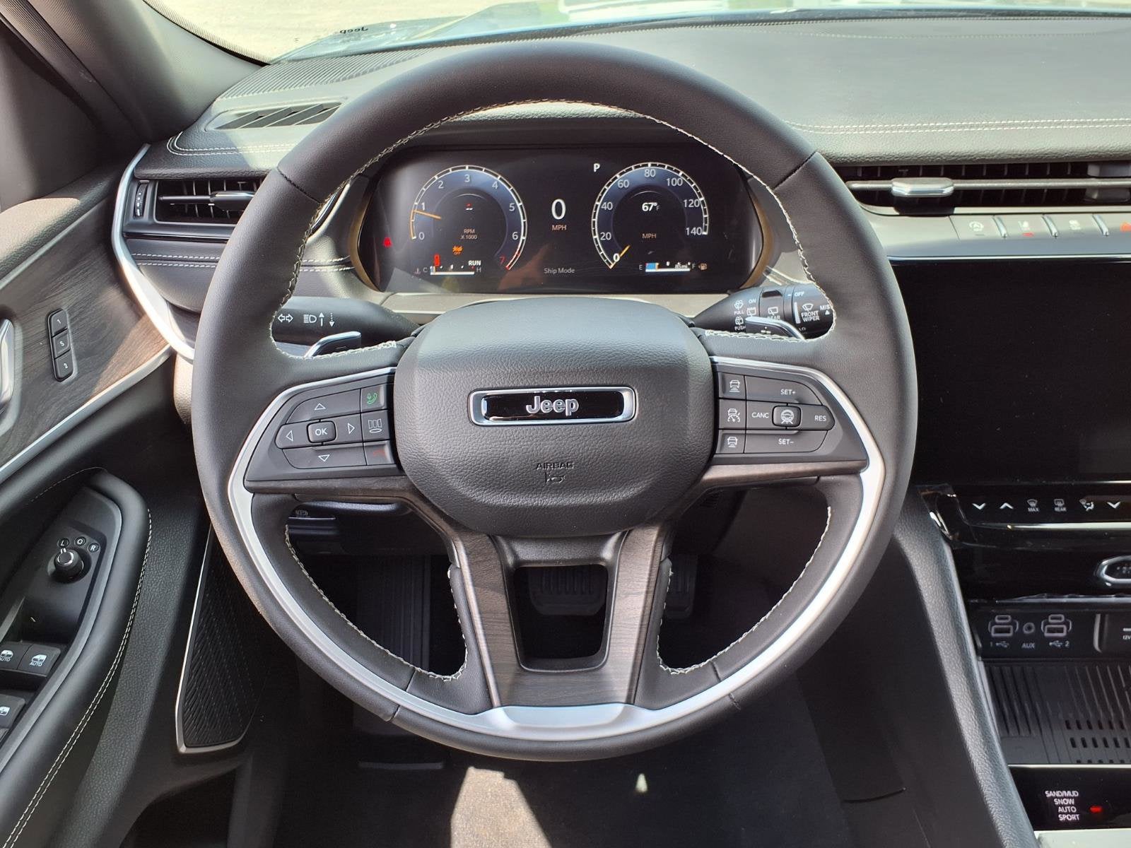 2026 Jeep Grand Cherokee Limited Reserve