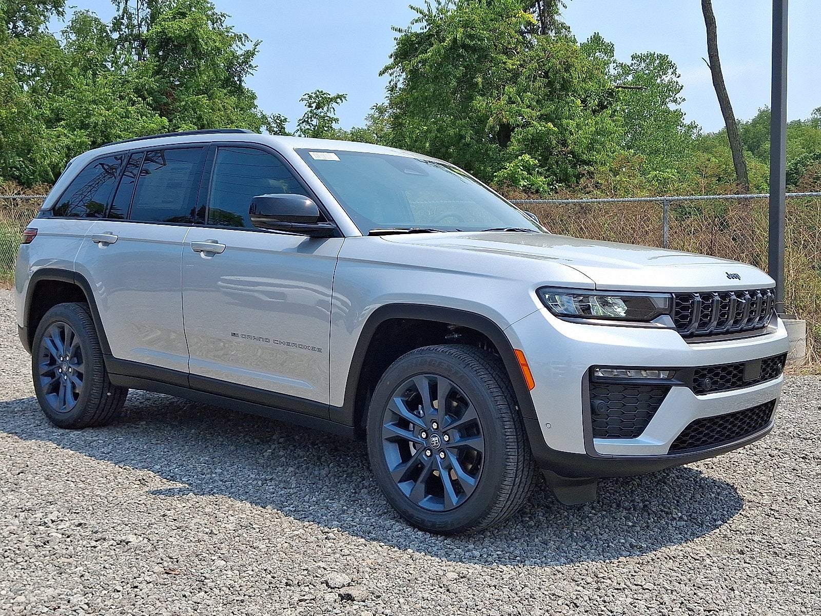 2026 Jeep Grand Cherokee 85th Anniversary Edition