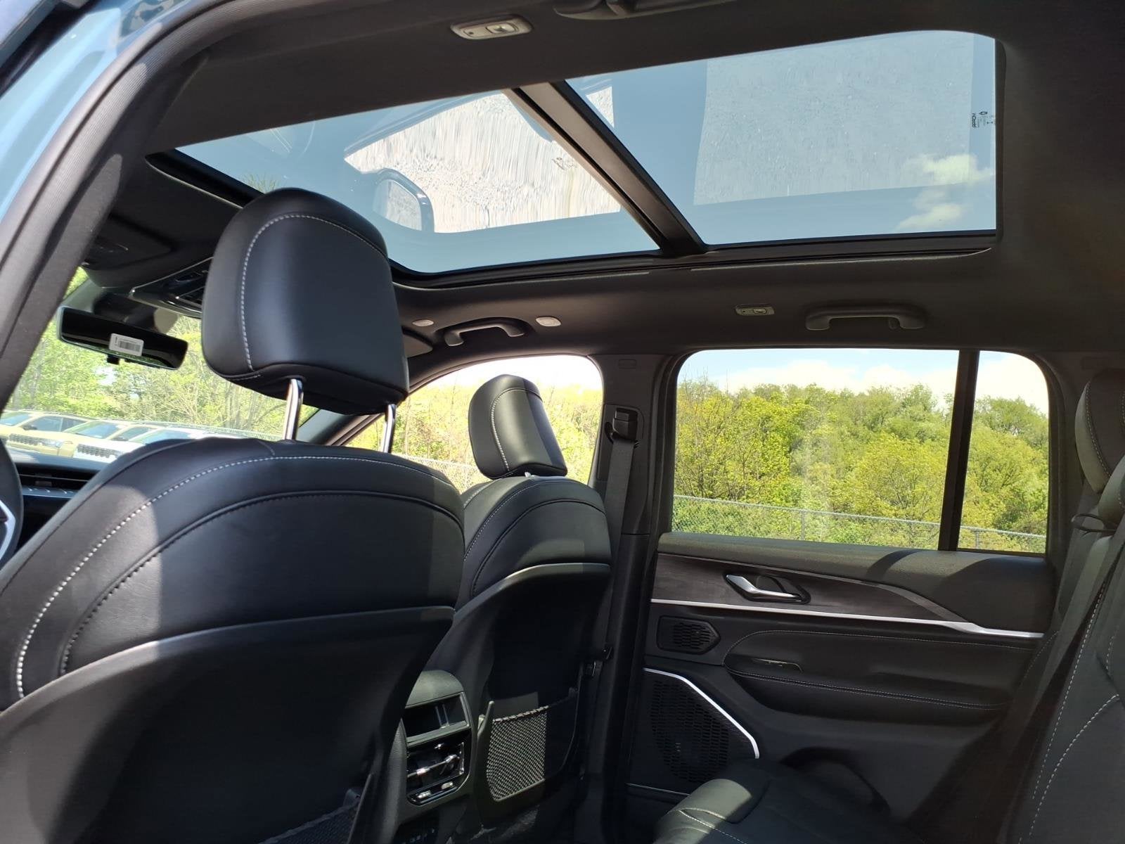 2026 Jeep Grand Cherokee Limited Reserve
