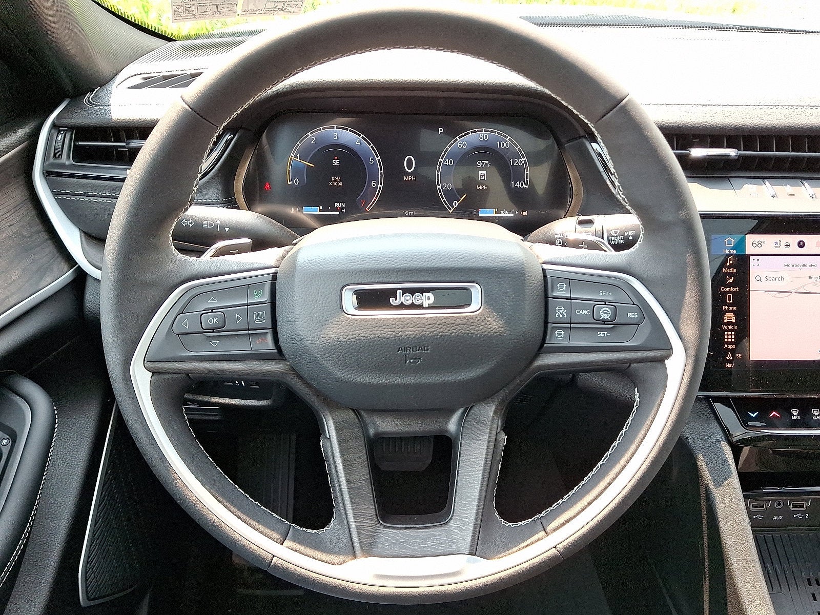 2026 Jeep Grand Cherokee Limited Reserve