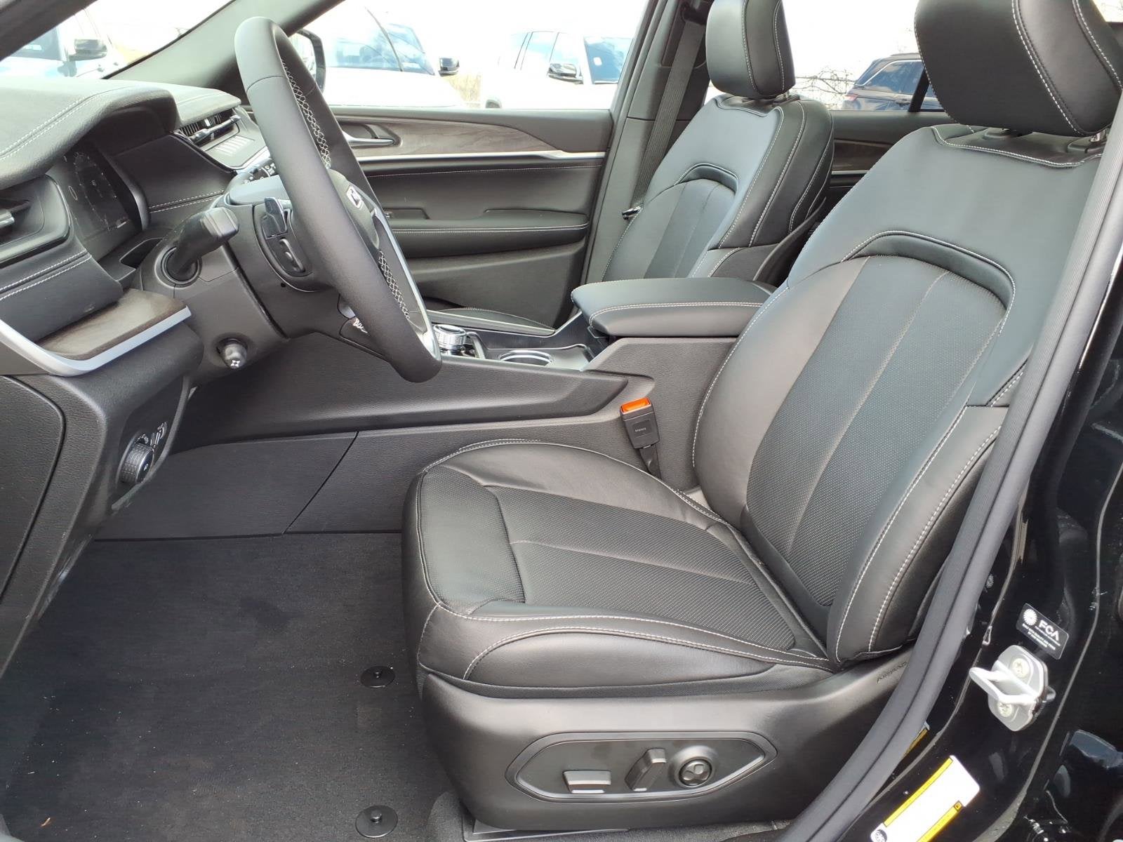 2026 Jeep Grand Cherokee Limited Reserve