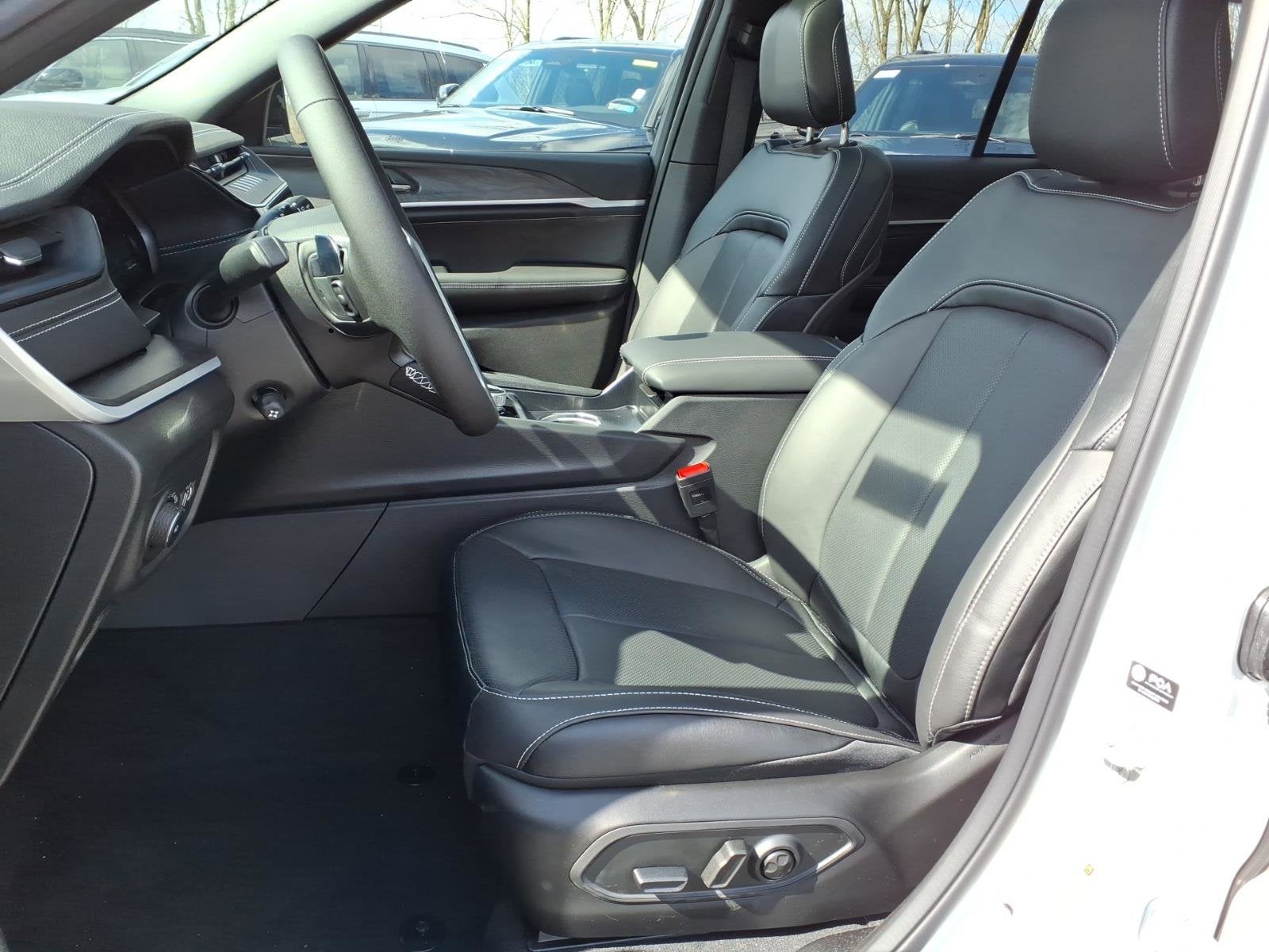 2026 Jeep Grand Cherokee Limited Reserve