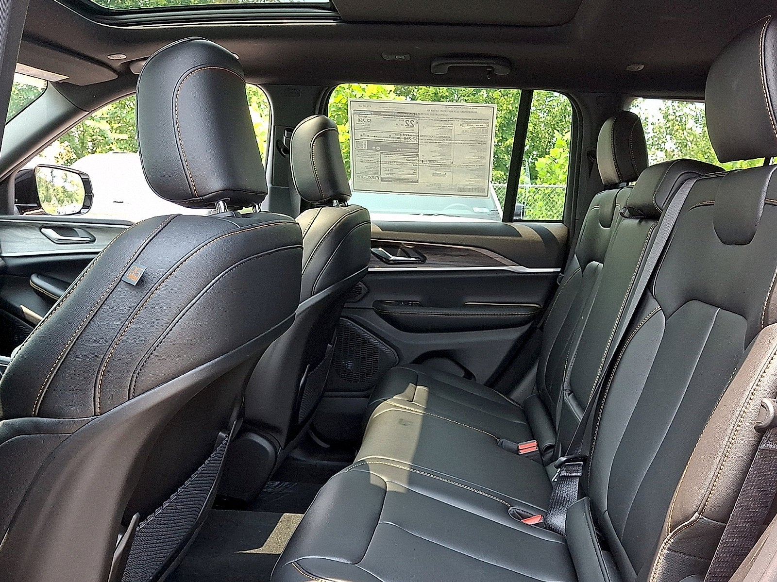 2026 Jeep Grand Cherokee 85th Anniversary Edition