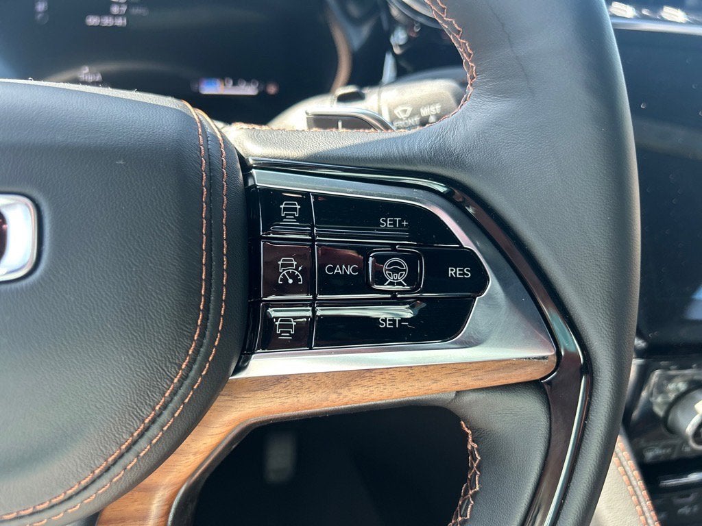 2025 Jeep Grand Cherokee Summit Reserve