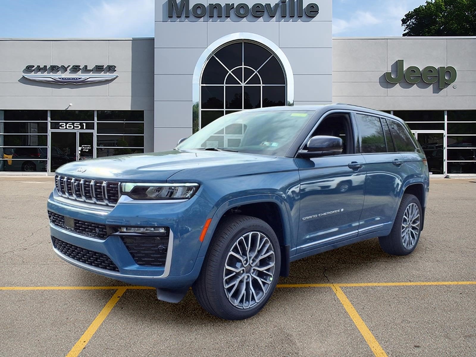 2026 Jeep Grand Cherokee Summit