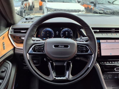 2026 Jeep Grand Cherokee Summit