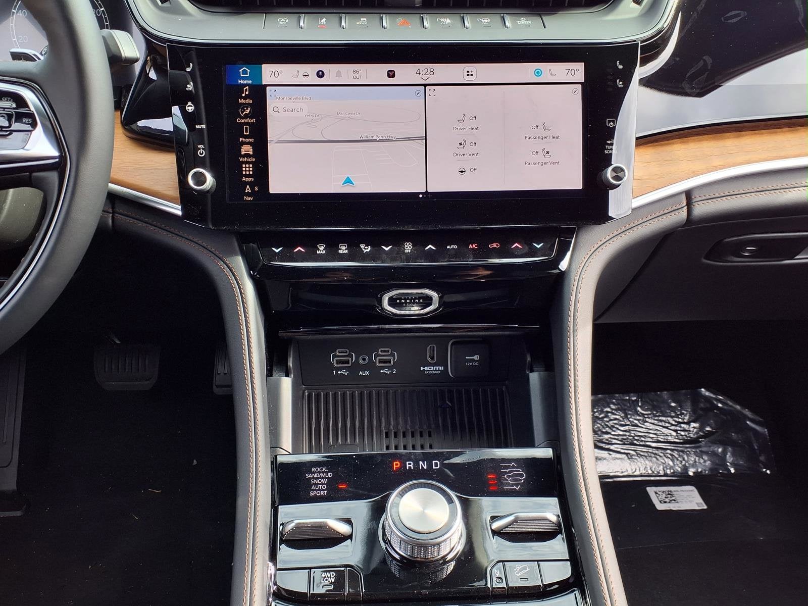 2026 Jeep Grand Cherokee Summit