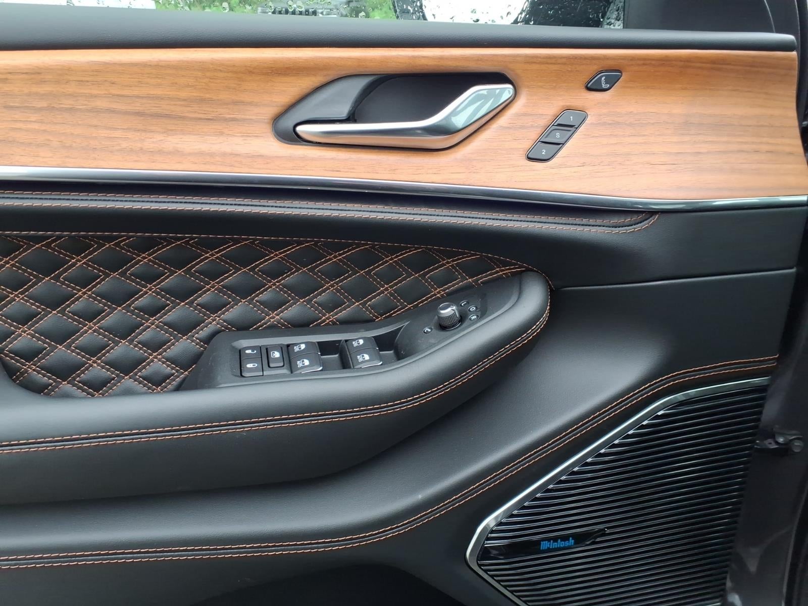 2026 Jeep Grand Cherokee Summit